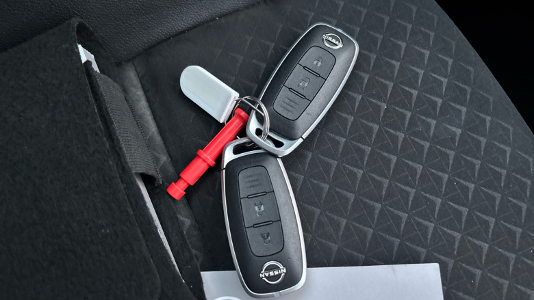 Nissan Juke 1.0 DiG-T 114 N-Connecta 5dr DCT Petrol Hatchback